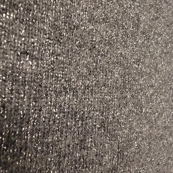 Ann Taylor Cashmere Sweater V-Neck Black Silver Metallic Sz PM Long Sleeve - Picture 2 of 6
